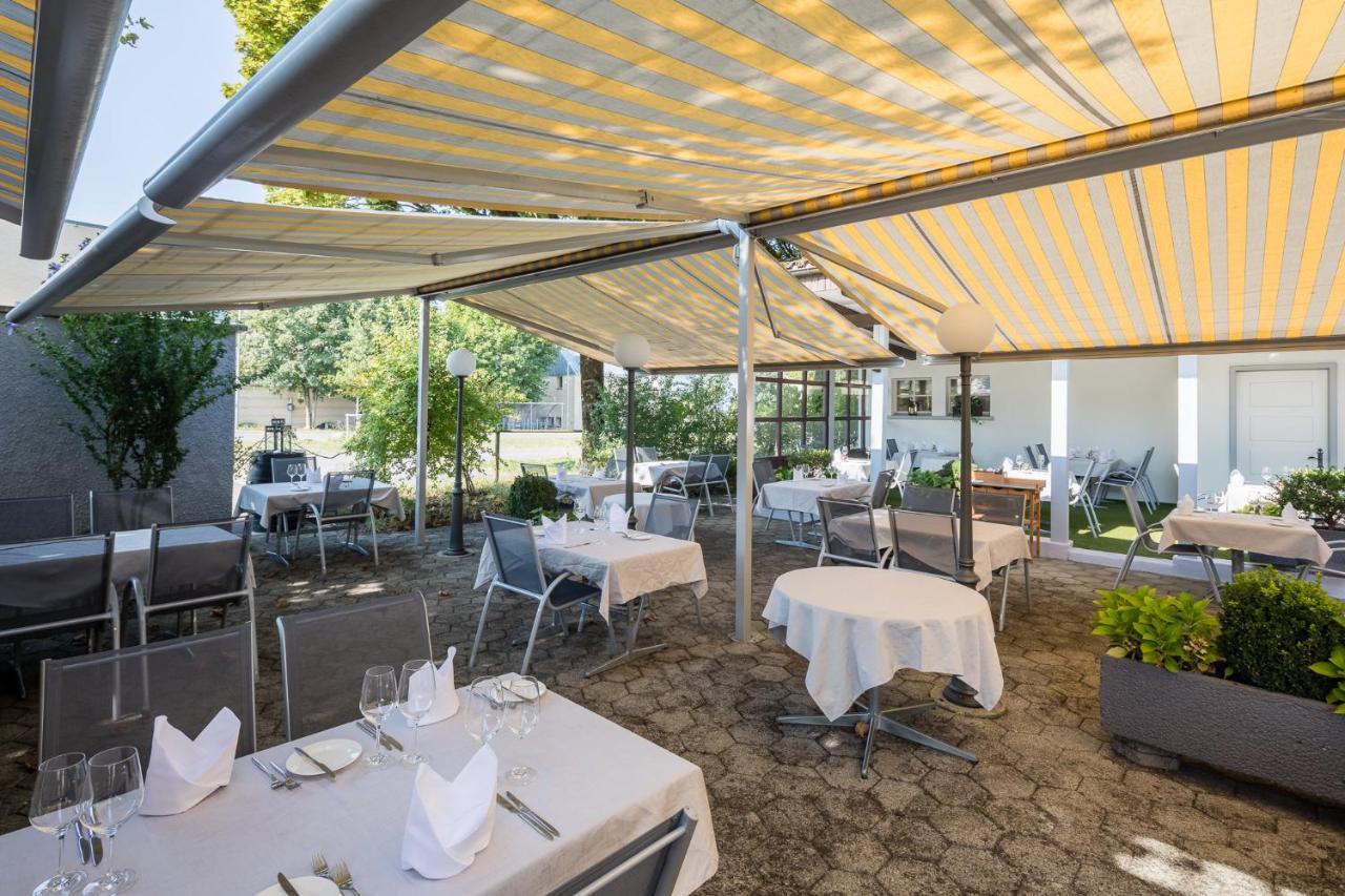Hotel Bären Suhr Aarau Exteriör bild