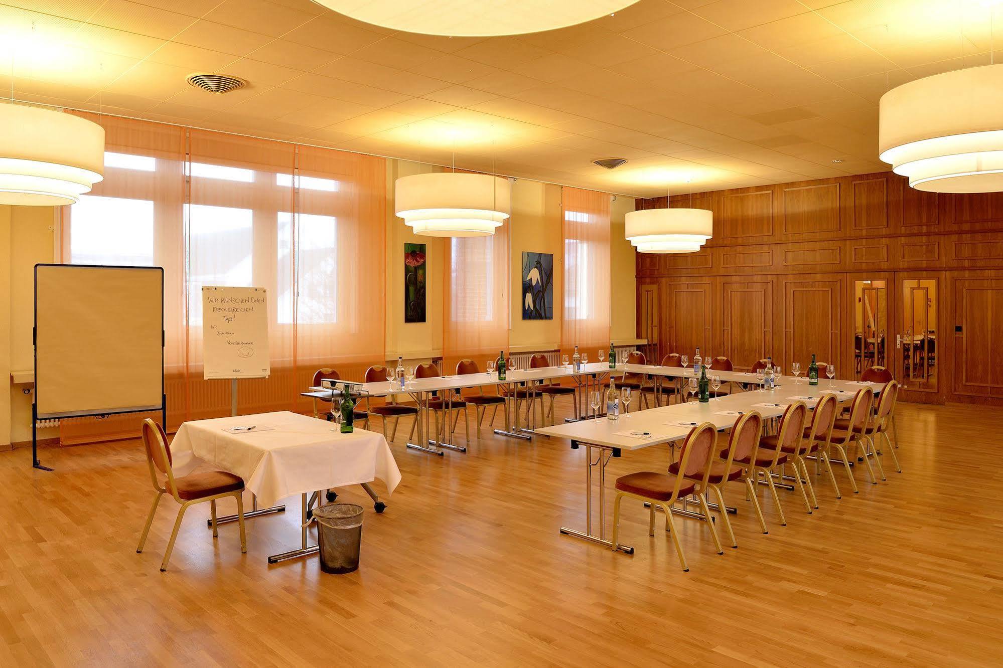 Hotel Bären Suhr Aarau Exteriör bild